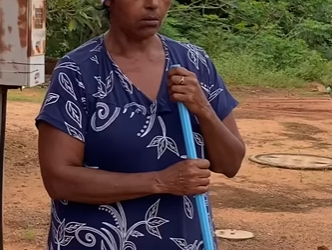 H2721015_Uma vizinha ingrat4_part2.mp4