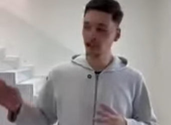 mãe dele pegou reais da carteira dele, olha part2