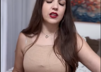 H2811006_Fui dá confiança pra nossa empregada ela me aprontou essas,até na minha banheira ela entrou sem pedir…_part2.mp4