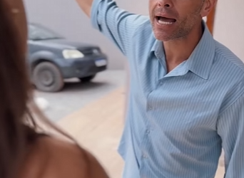 H2811019_Quando casamos eu já tinha minha filha,mas ele nunca gostou dela,jamais irei trocar minha filha por homem nenhum…_part2.mp4