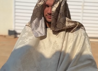 H0222016 Miliona rio rabe de Dubai, testa suas namorada part2