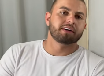 H0221020 Patrão descobre oque sua esposa estava fazendo part2