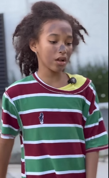 H0402017 Mulher perde carteira menina honesta devolve part2