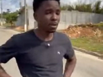 H0416005 Fala que deve aluguel da casa, para dar dinhei part2