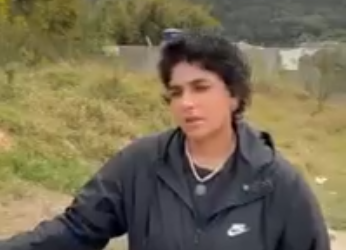 H0416002 Me fingi de cega para ver mentira da minha irmã