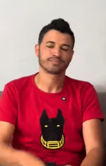 H0521021 ELE PEGOU DINHEIRO DELA ELA FILMOU TUDO part2