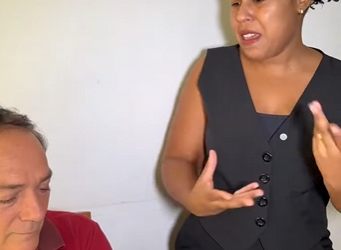 H0904002 Não quis dar premiação de uma empregada humilhou ela patrão viu tudo tomou essa atitude! part2