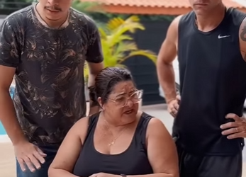 H1011021 Nenhuma Mãe merece isso,criar os filhos depois nenhum deles querem cuidar nem por uns dias,um dia eles vão sentir falta.. part2