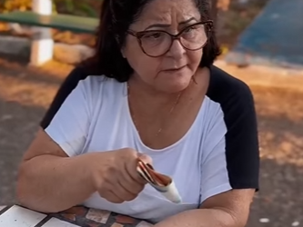 H1011020 Segui meu Marido pra ver com quem ele estava se encontrando as escondidas tive uma grande surpresa… part2