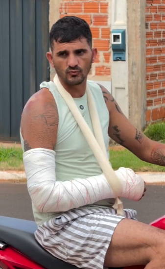 H1103004 Ele só queria trabalhar, mas foi julgado por estar com braço engessado part2