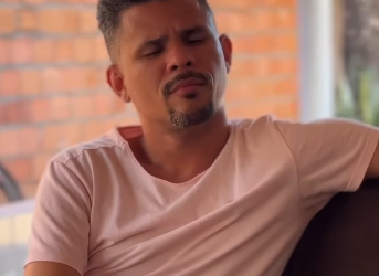 H1106010 Ele teve uma atitude incrível Acompanhe essa história part2