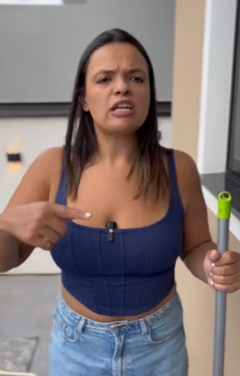 H1116020 Ela queria mandar na casa transformar filha do marido em empregada part2