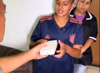 H1314009 Garota mimada pagou preço da humilhação veja! part2