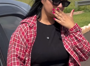 H1314016 Ela cuspiu na comida da mendiga, mas não esperava essa reação part2