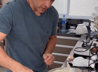 H1311014 Depois que perdi meu emprego tudo mudou! Minha esposa me humilh4 mesmo com todo meu esforço part2