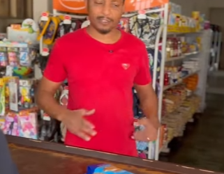 H1304021_Depois disso ninguém queria comprar no mercadinho!_part2