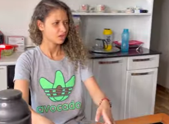 H1415003 Tentou enganar ex marido mas cunhada descobriu tudo part2