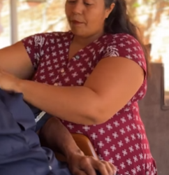 H1706003 Ela descobriu oque irmã fazia com funcionária Acompanhe essa história part2