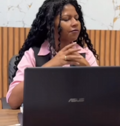 H1706005 Ela descobriu situação de sua funcionária parte part2