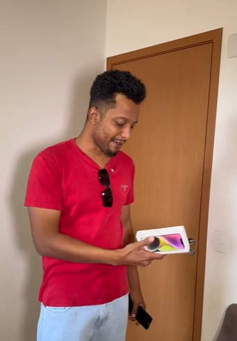 H0214010_Patroa se dá mal ao quebrar celular de empregada pois seu marido descobriu tudo!_part2.mp4