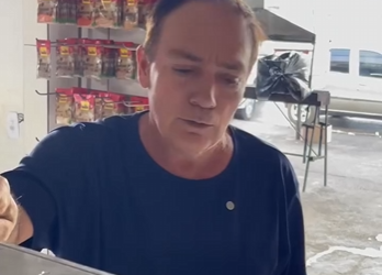 H1814017 Filho de dono de açougue humilhou mulher pai viu tudo tomou essa atitude! part2