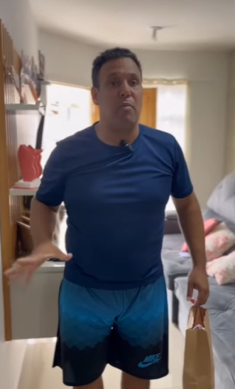 H1902021 O passado voltou de repente. part2