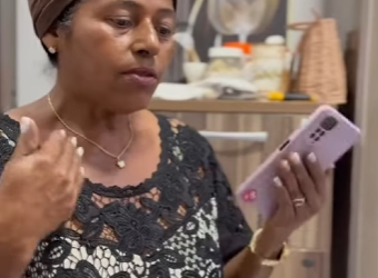 H2306012 Funcionária fala demais olha oque aconteceu part2