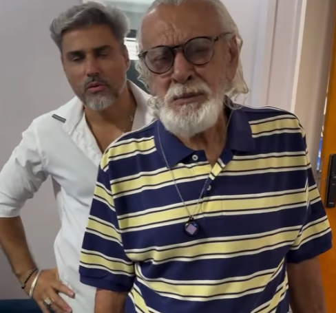 H2511012 Voltei pra casa mais cedo e descobri a traição… part2