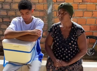 H0521007 Visinha recebe ajuda inesperada Acompanhe essa história! part2