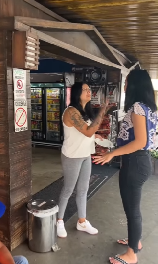 H2509003_Nunca julgue as pessoas por sua aparência_part2.mp4