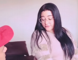 H2610004_Pai chega em um caixão no aniversário de anos da sua filha_part2.mp4