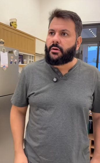 H0516007 Filhas batem na porta do pai para pedir ajuda reação dele deixa madrasta assustada! part2