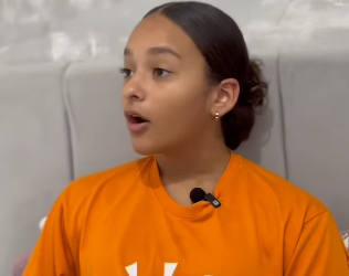 H2616010_Mãe chega cansada da diária olha como sua filha lhe recebeu_part2.mp4