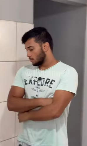 H2606009_Ele não acreditou no que mãe fez Acompanhe essa história_part2.mp4