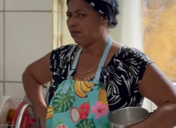 H0106019 Ele colocou câmera em casa descobriu oque funcionária fazia part2