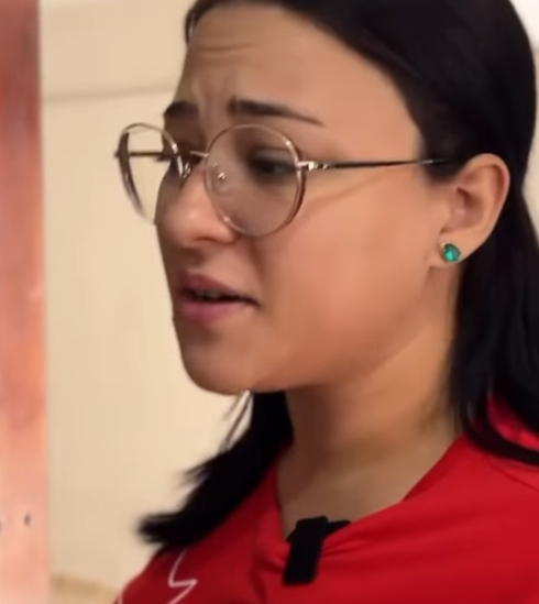 H2810001_Mãe da uma lição em filha m1mada_part2.mp4