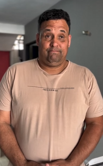 H2816007_Homem banana teve que ser salvo pela sua mãe_part2.mp4