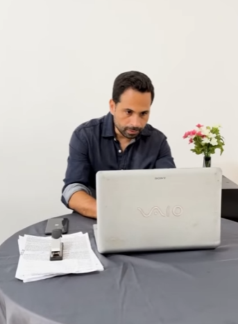 H2815015_Ele tinha vergonha da esposa chamou de mau vestida sem saber que essa Brincadeira iria sair muito caro_part2.mp4