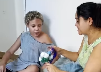 H2815018_Garotinho ganha presente inesperado por causa da sua boa atitude!_part2.mp4