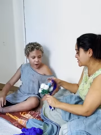 H2815018_Garotinho ganha presente inesperado por causa da sua boa atitude!_part2.mp4