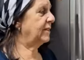 T3300008 Isso é o que minha esposa fazia com a empregada quando eu não estava PART2