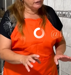 T1301027 O filho tratou a mãe dessa maneira PART2