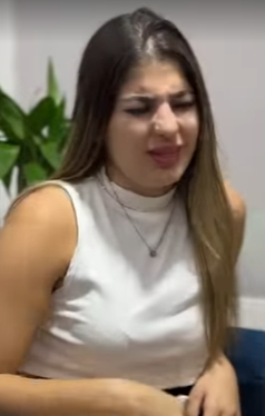 T1301024 Ela tratava a empregada com indiferença porque ela não fazia suas vontades, e por isso ela fazia ess part2