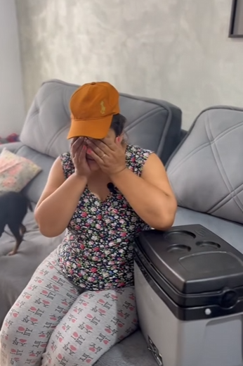 H0716003 Ela teve que dar uma lição no seu filho folgado mal educado. part2