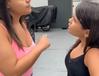 H0702011 Ela descobriu segredo da madrasta tudo mudou part2