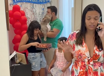 H0716008 Eles montaram uma supresa para ela mas acabaram surpreendidos part2