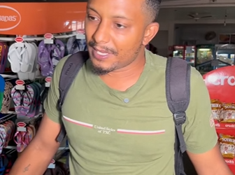 H0904011 Se um mundo tiver paciência que esse caixa tem seria muito melhor part2