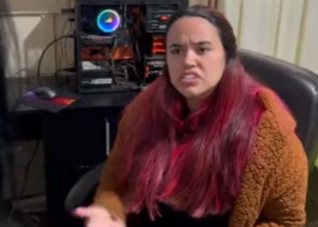 H1221004_Descubriu funcionária levando as sobras da comida isso que acontece no final_part2.mp4