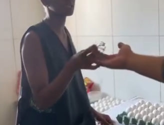 H1502006 Ela queria surpreender namorado pelo seu aniversário acabou apaixonando pelo sogro (Part 2)