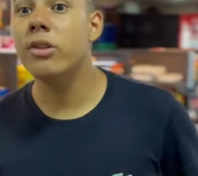 H1502002 Ele colocou um multibanco no bolso dele, mas você não vai acreditar porque ele fez isso (Part 2)